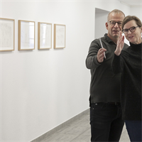 16.11.2019.+Aufbau+der+Ausstellung.+Kuratiert+von+Dr.+Doris+Eibl.